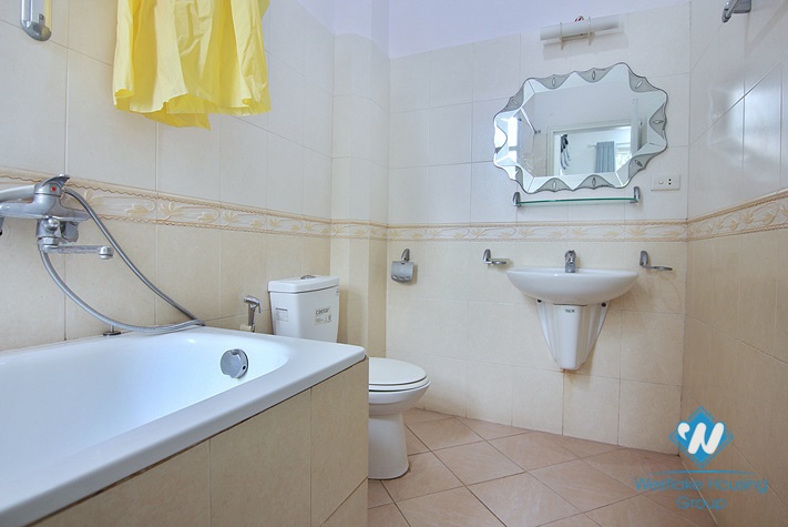 A beautiful house with lake view for rent in Tay Ho, Ha Noi